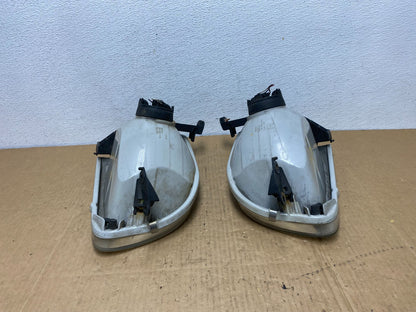 2001-2004 Toyota Sequoia Left+Right Side Halogen Headlights AC7717 DW9