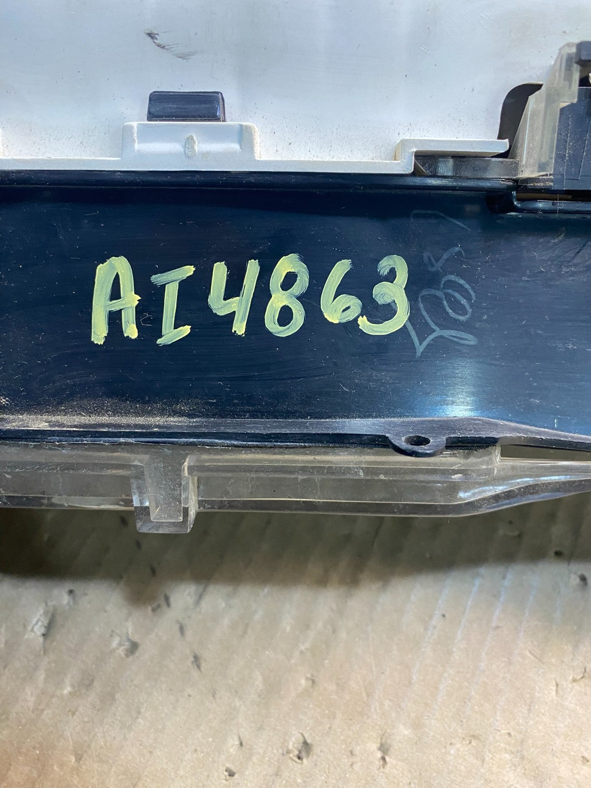 2001 - 2002 Ford Econoline E250 E350 Van Speedometer Instrument Cluster AI4863 D7