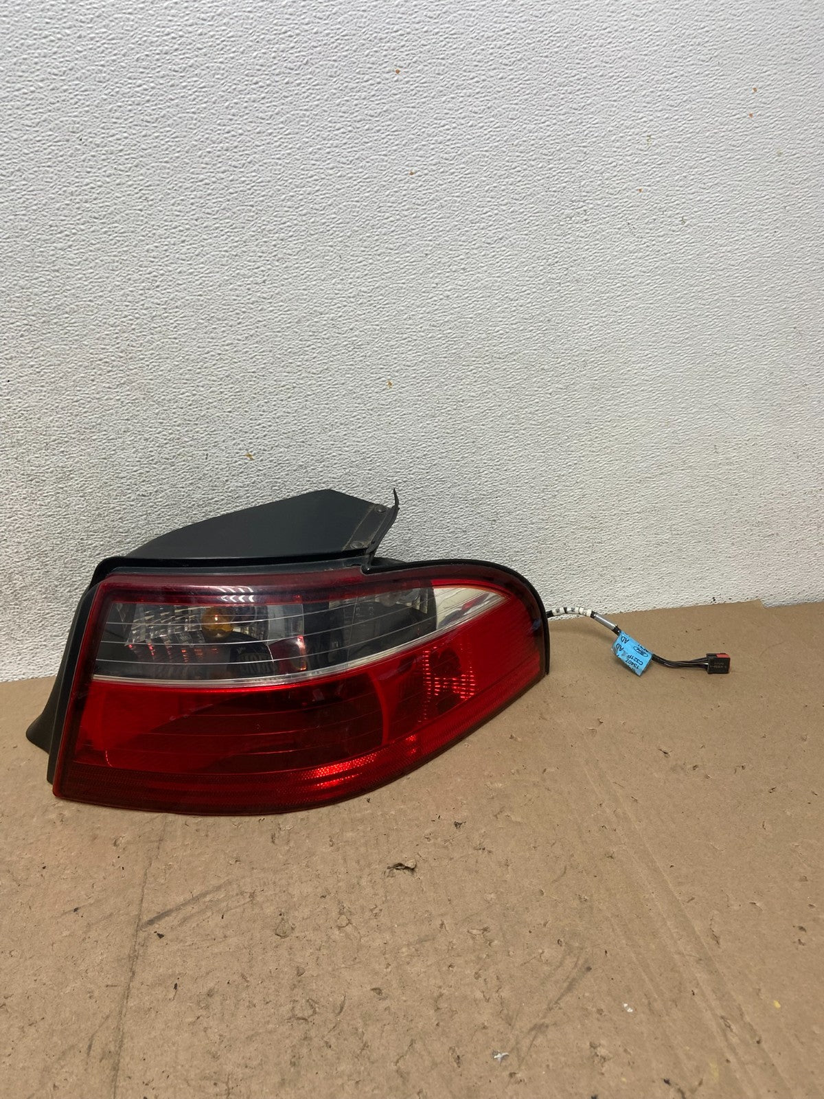 2004 2005 Mercury Sable Right Passenger Side Tail Light AG5433 PS0