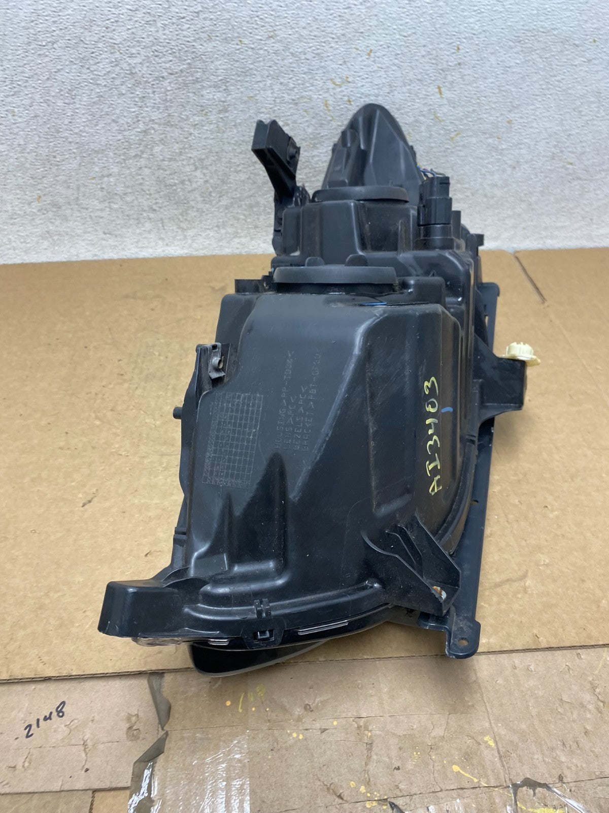 2013 to 2016 Ford Fusion Right Passenger Rh Side Headlight AI3403 DW8