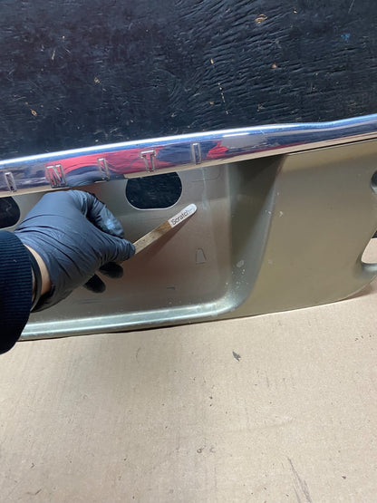 2000 2001 Infiniti I30 Rear Trunk Deck Finish Panel License Plate Trim u7452 DG4