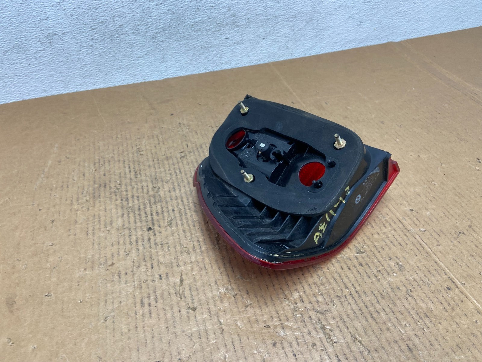 2001 2003 BMW 5 Series E39 Wagon Right Passenger RH Side Tail Light Oe AE1193 DG4