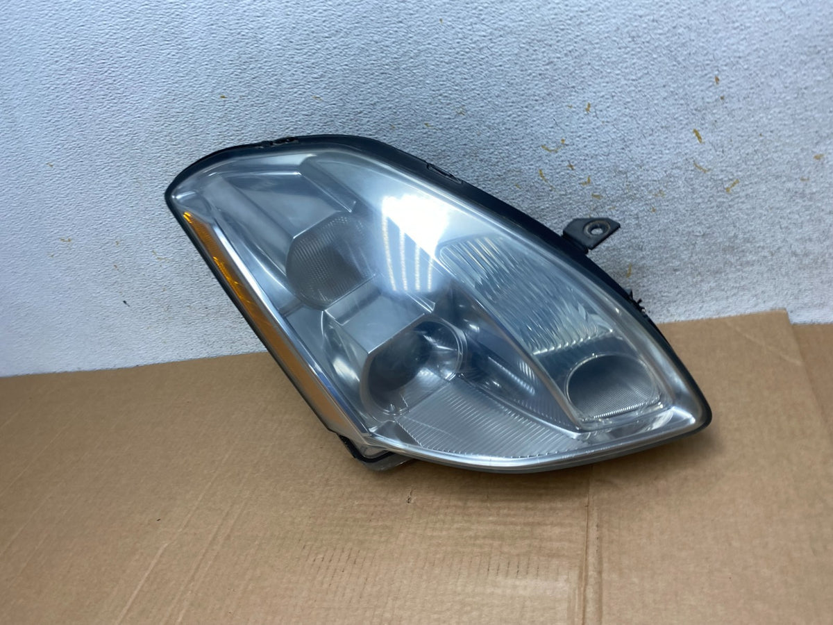 2004 2005 2006 Nissan Maxima Right Passenger Side Headlight Halogen AI3745 DW1