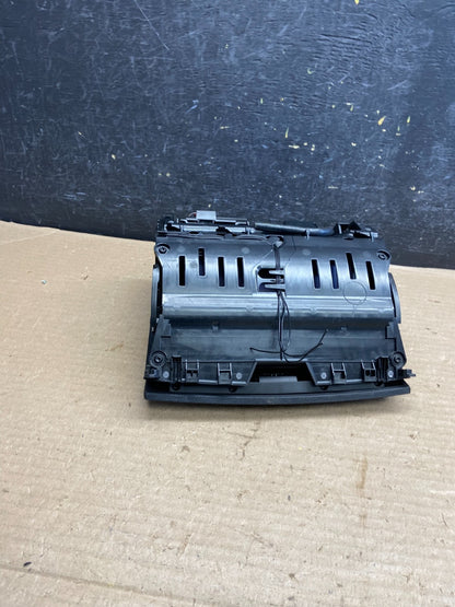 2008 to 2011 Mercedes W204 C300 Dashboard Navigation Display AH3822 DG4