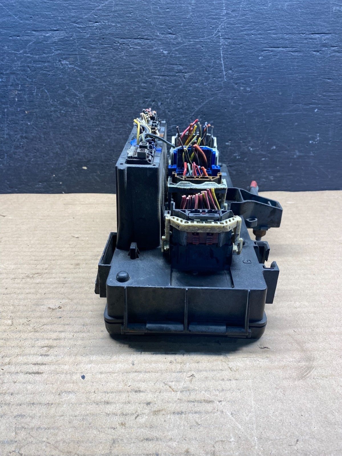 2015 2020 Dodge Ram 1500 Totally Integrated Power Module Fuse Box ae0111 DG2