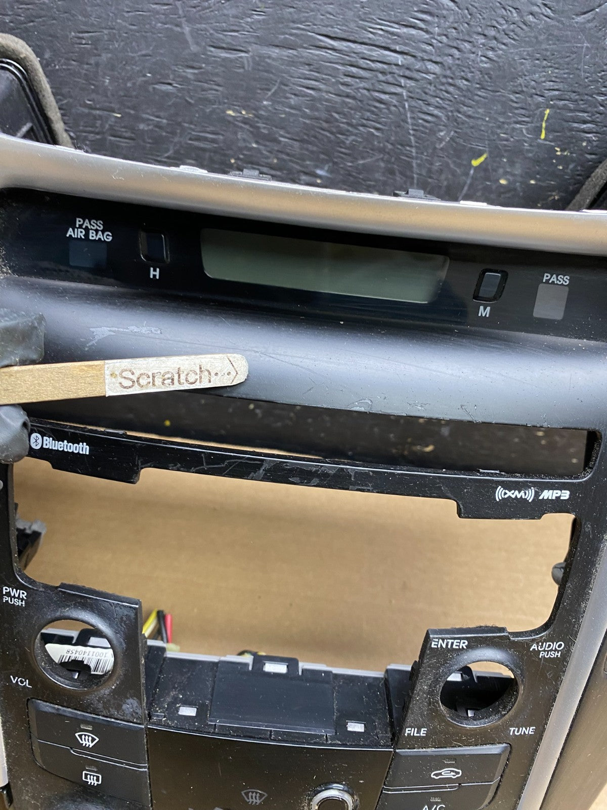 2011 to 2014 Hyundai Sonata Center Radio Climate Control Air Vent Bezel W6472 DG2