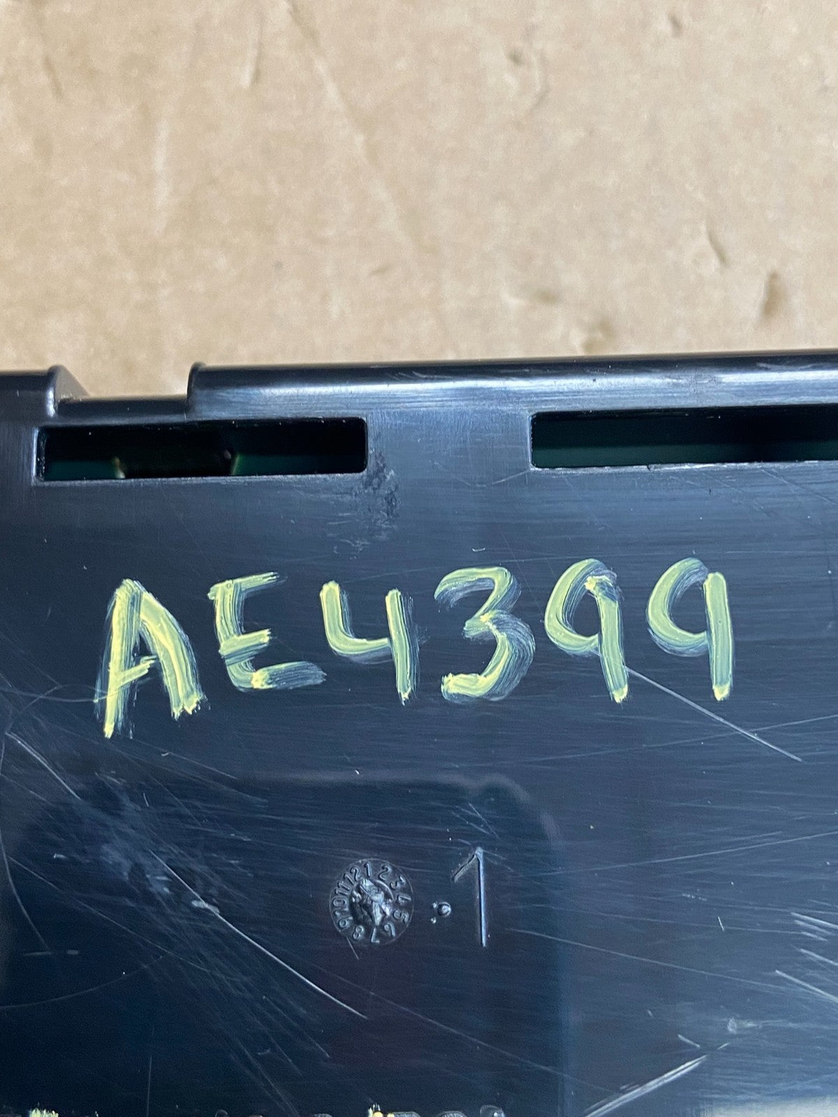 2005 to 2007 Ford Freestyle Montego Climate Control Radio Bezel Trim AE4399 DG6