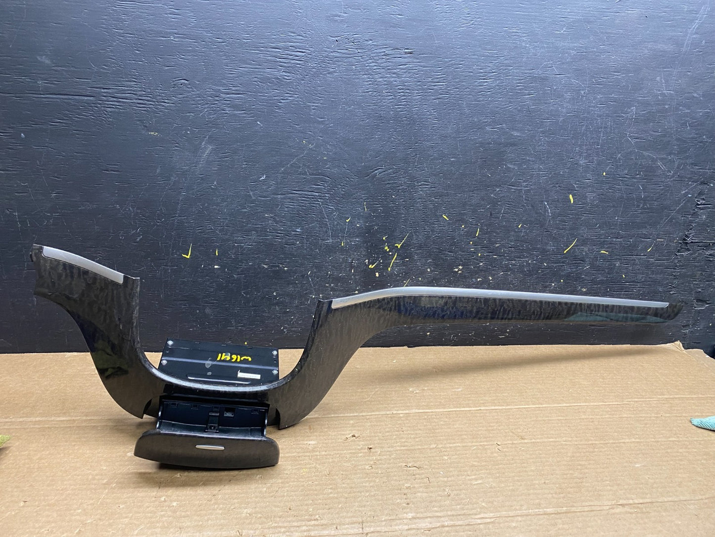 2007 to 2012 Hyundai Santa Fe Center Dashboard Wood Panel Molding OEM w1641 DG1