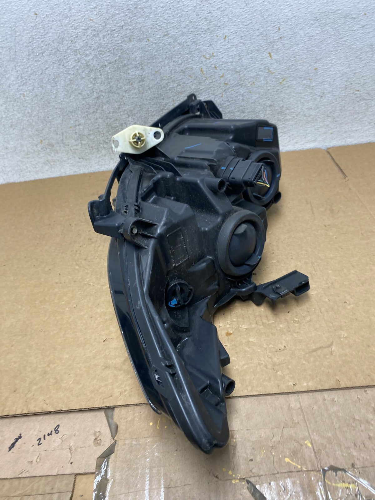 2013 to 2016 Ford Fusion Right Passenger Rh Side Headlight AI3403 DW6