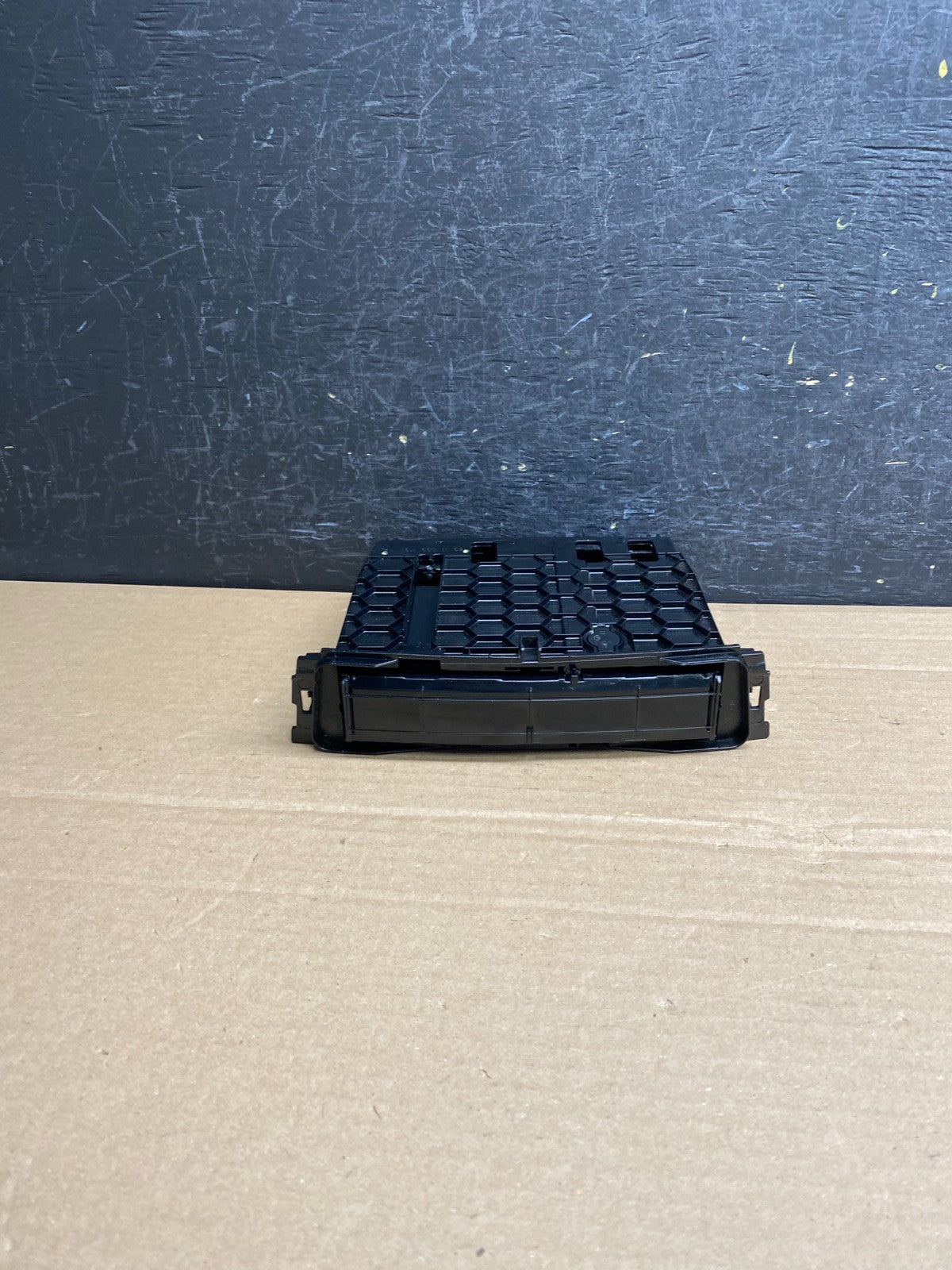 2007-2012 Mercedes GL450 X164 Center Console Ash Tray Compartment AG0016 DG0