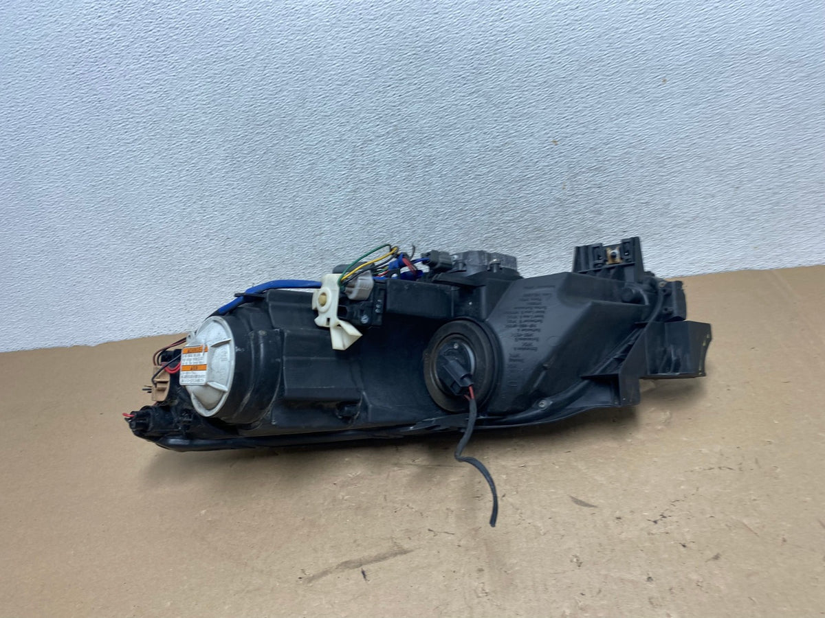 Xenon 2007 to 2009 Mazda CX-7 Right Passenger RH Side Headlight AG4133 LK5