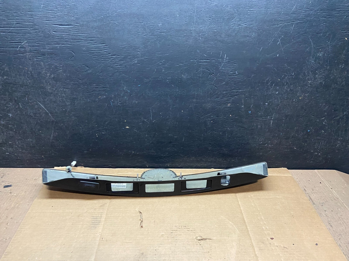 2007 to 2009 Mazda CX-9 Trunk Lid Garnish Panel Molding Trim Backup Camera H70887