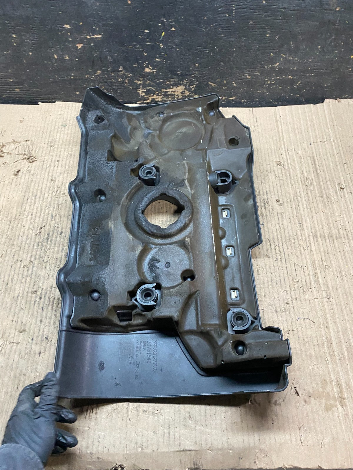 2007 to 2014 Volvo XC90 3.2L Upper Top Engine Motor Dust Cover v4082 DG7