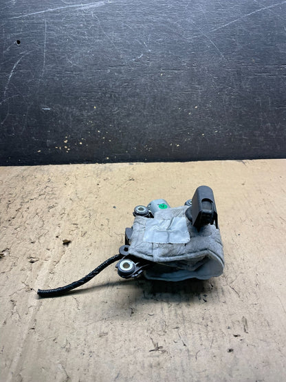 2013-2016 Nissan Pathfinder Back Door Rear Wiper Motor Wiper Blade W6868 DG2