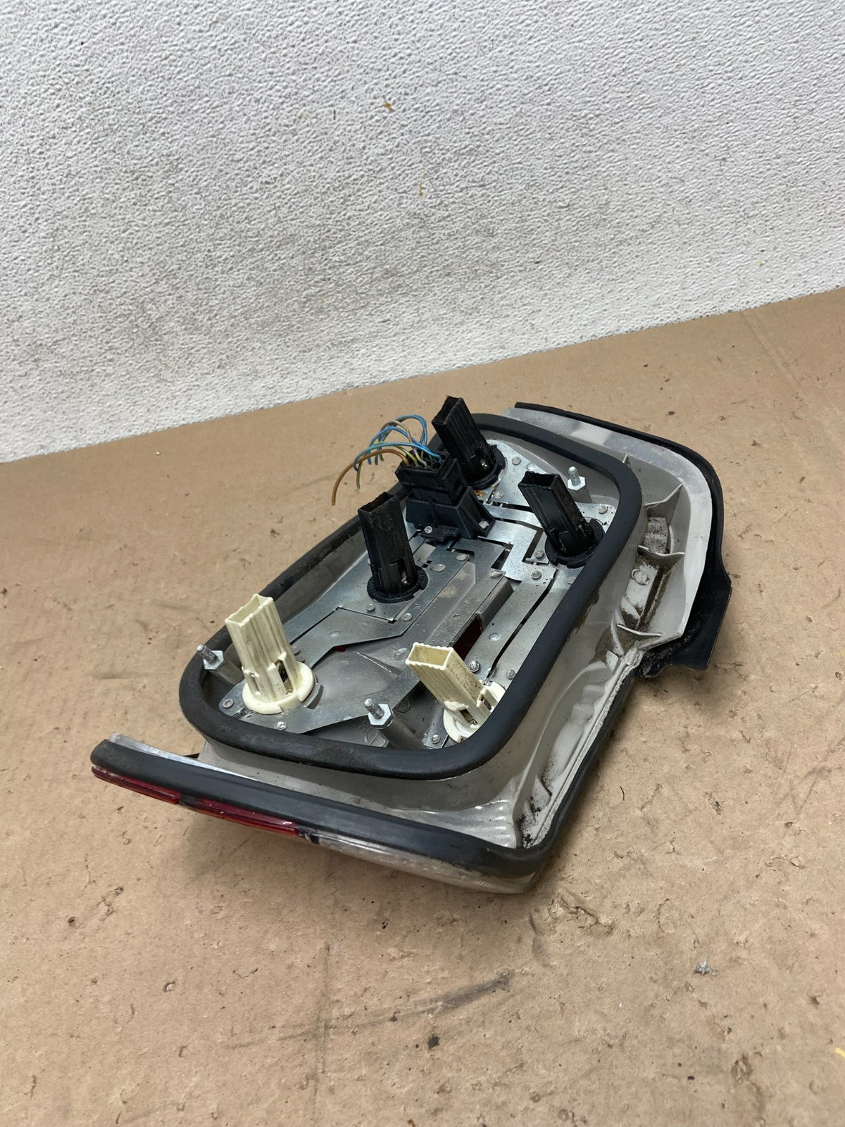 BMW 3-Series E36 2DR Coupe Left Driver Side Tail Light AG5412 PS3