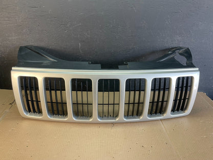 2005 2006 2007 Jeep Grand Cherokee Front Upper Grill Grille AE3593 DG0
