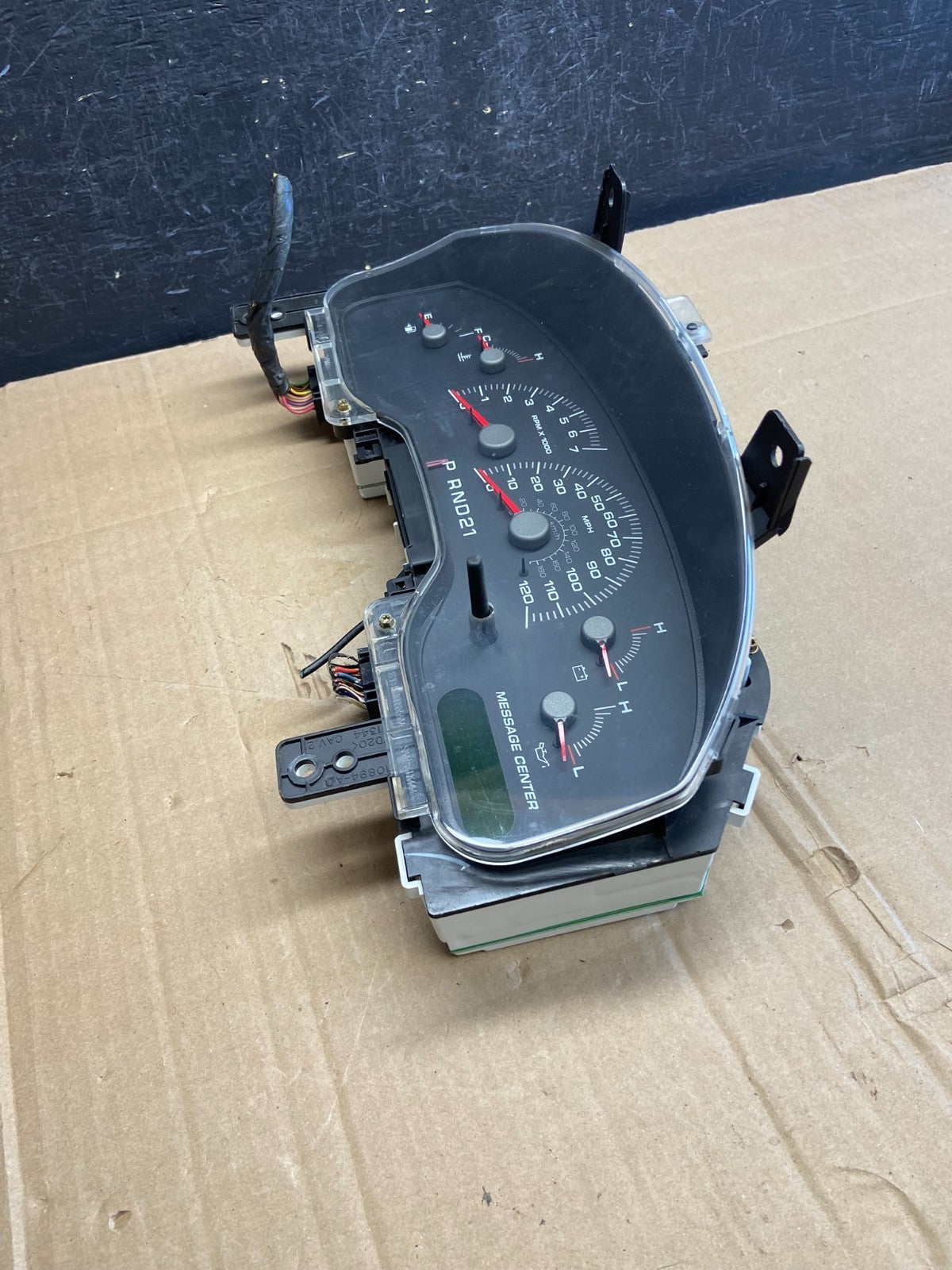 2000 2002 Ford Expedition Speedometer Instrument Gauge Cluster AD7057 DG2