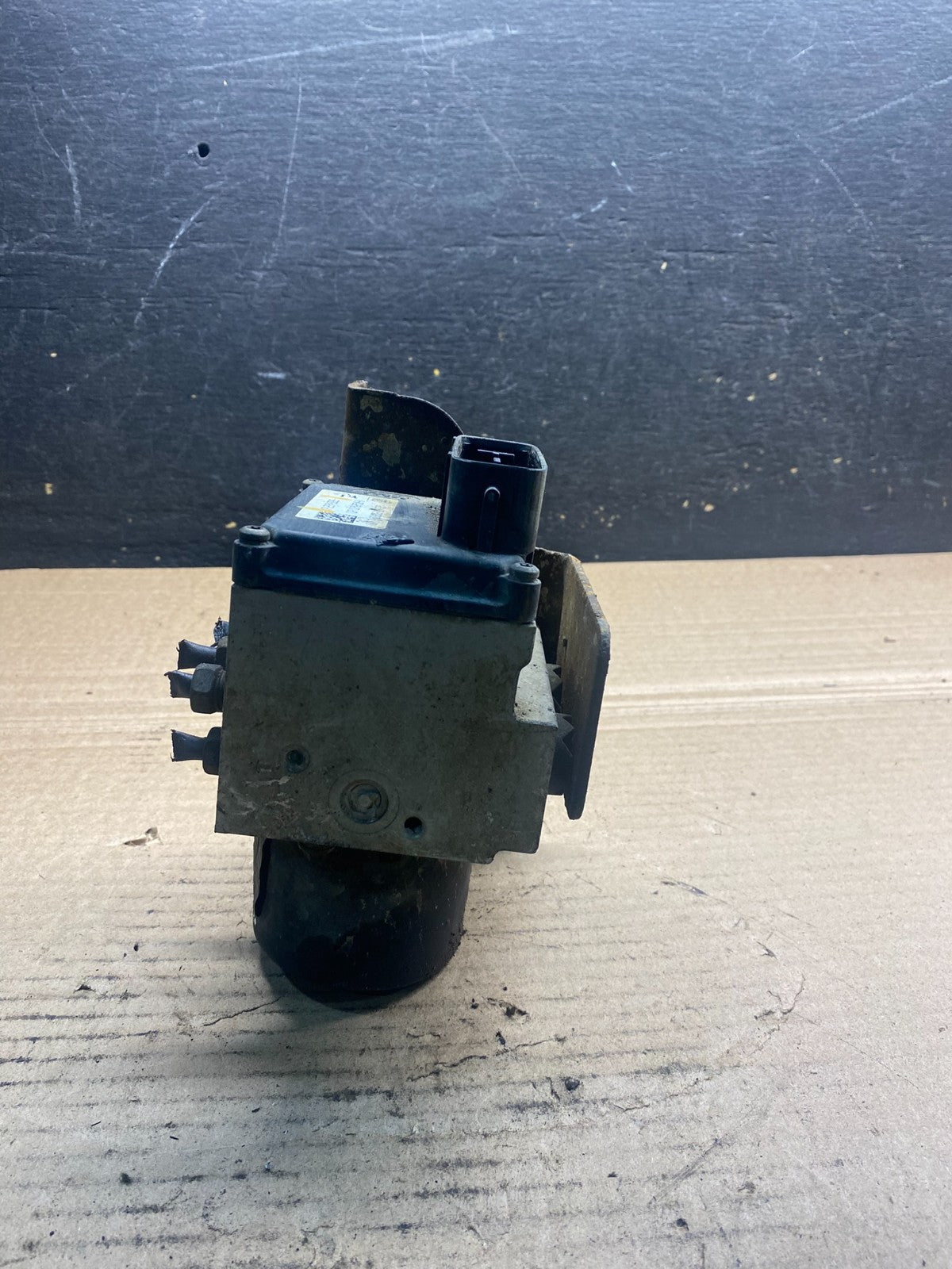2009 Chevy Express GMC Savana 1500 2500 ABS Anti Lock Brake Pump aa3273 DG4