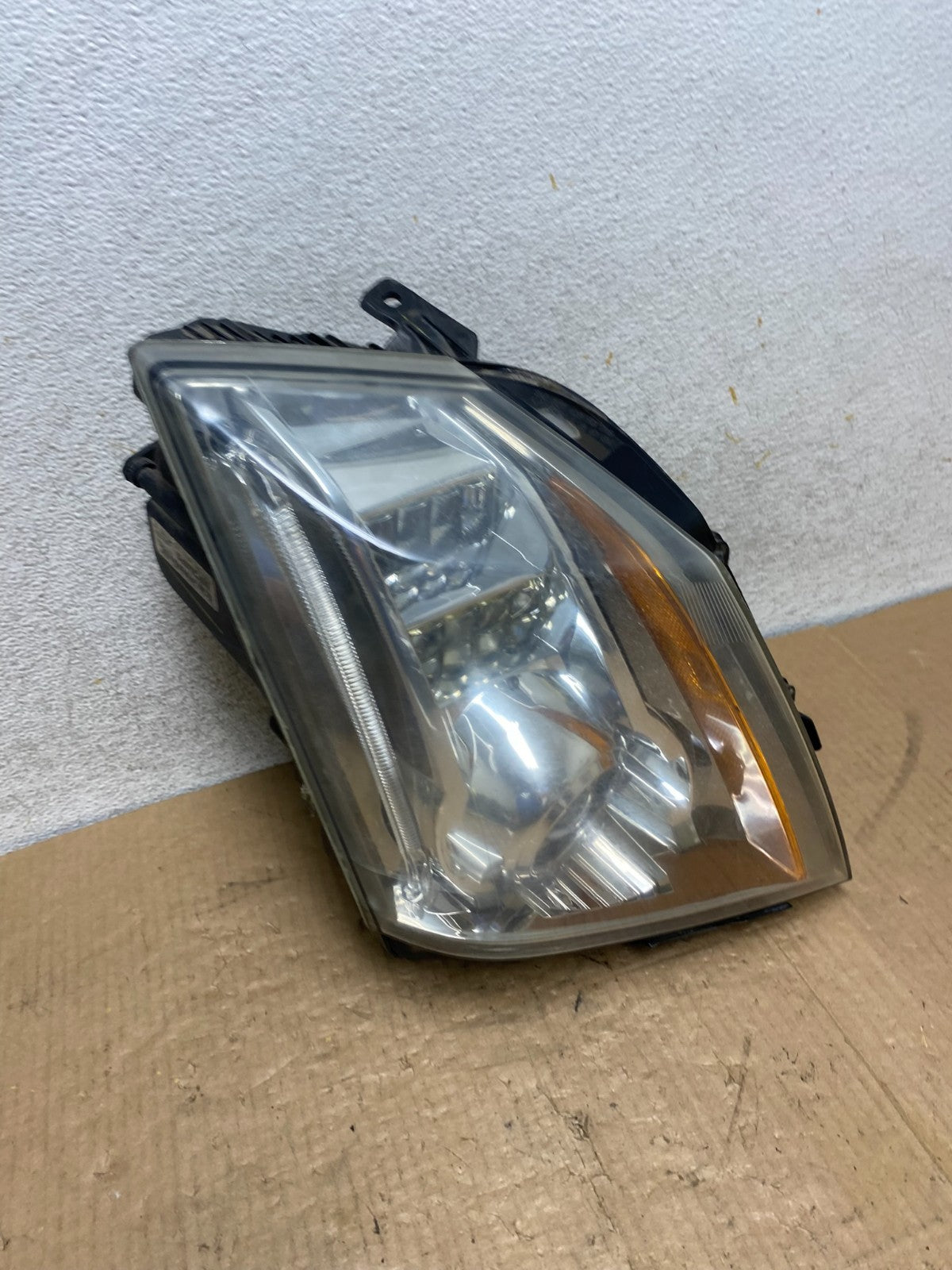 2008 to 2014 Cadillac CTS Right Passegner RH Side Xenon Headlight AI8102 DW2