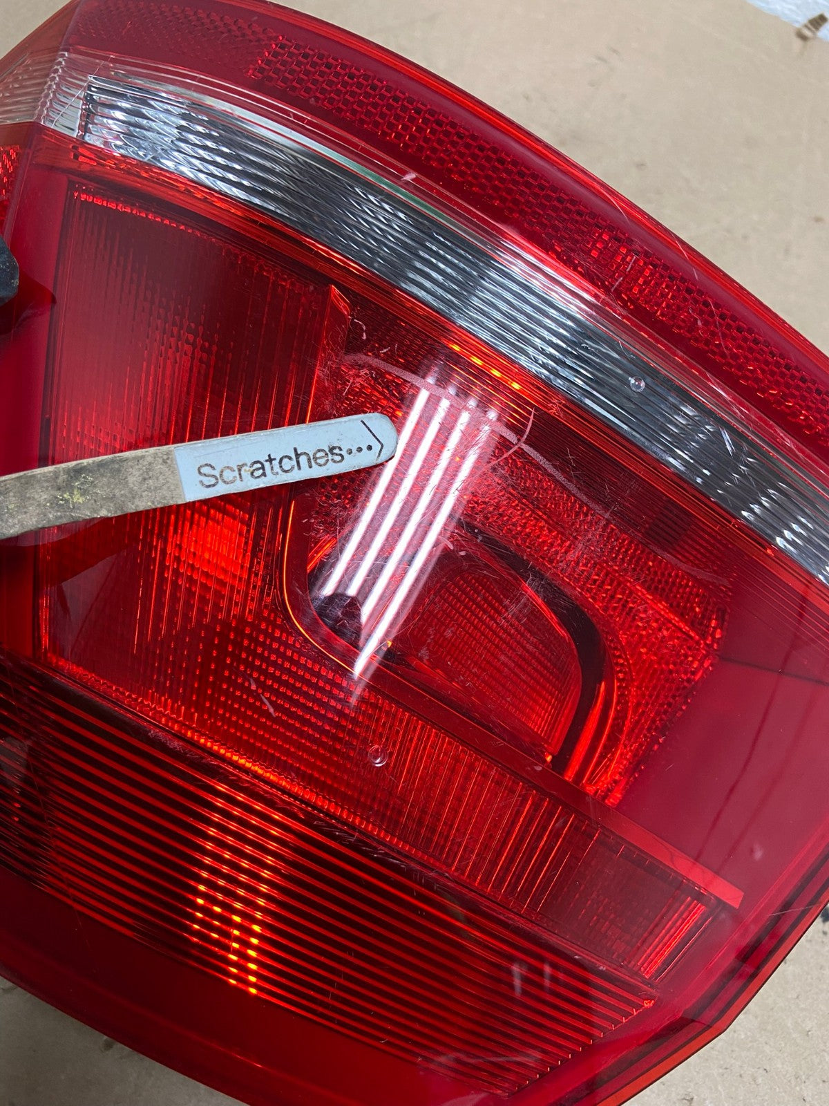 2012 to 2015 Volkswagen Passat Right Passenger Rh Side Tail light AF4989 LK3
