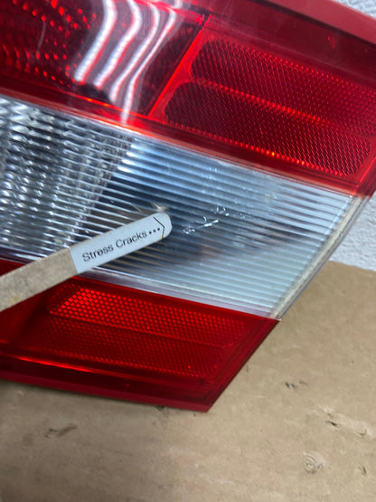 2007-2009 Lincoln Zephyr MKZ Right Passenger Side Tail Light Inner AD3902 LK4