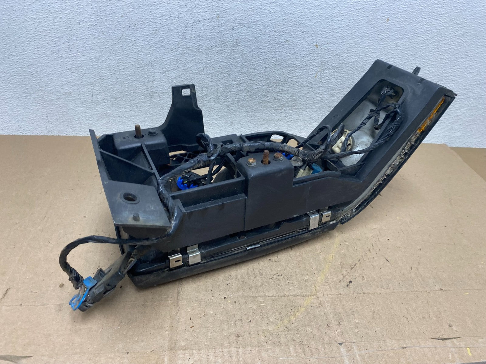 1994 1995 1996 Cadillac Deville Right Passenger Halogen Headlight AE6894 DW6