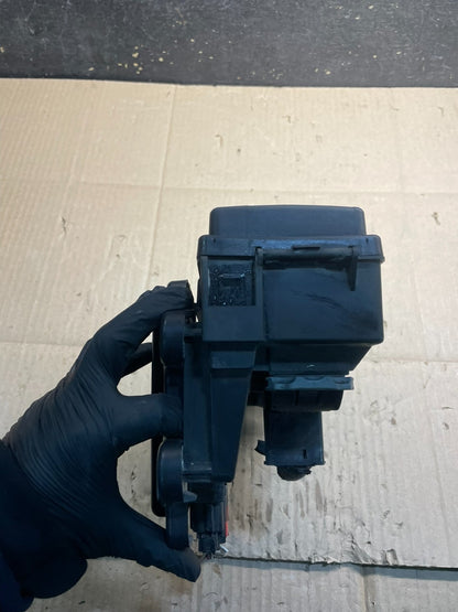 2007 Jeep Grand Cherokee Integrated Power Fuse Box 04692109ac X8441 DG1