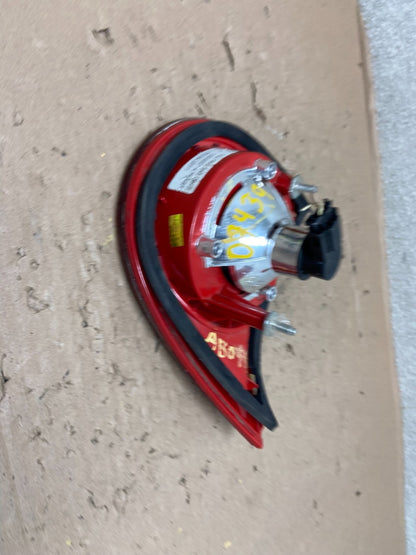 2006-2009 Volkswagen Golf Right Passenger Rh Tail Light Inner Trunk AB0910 LK5