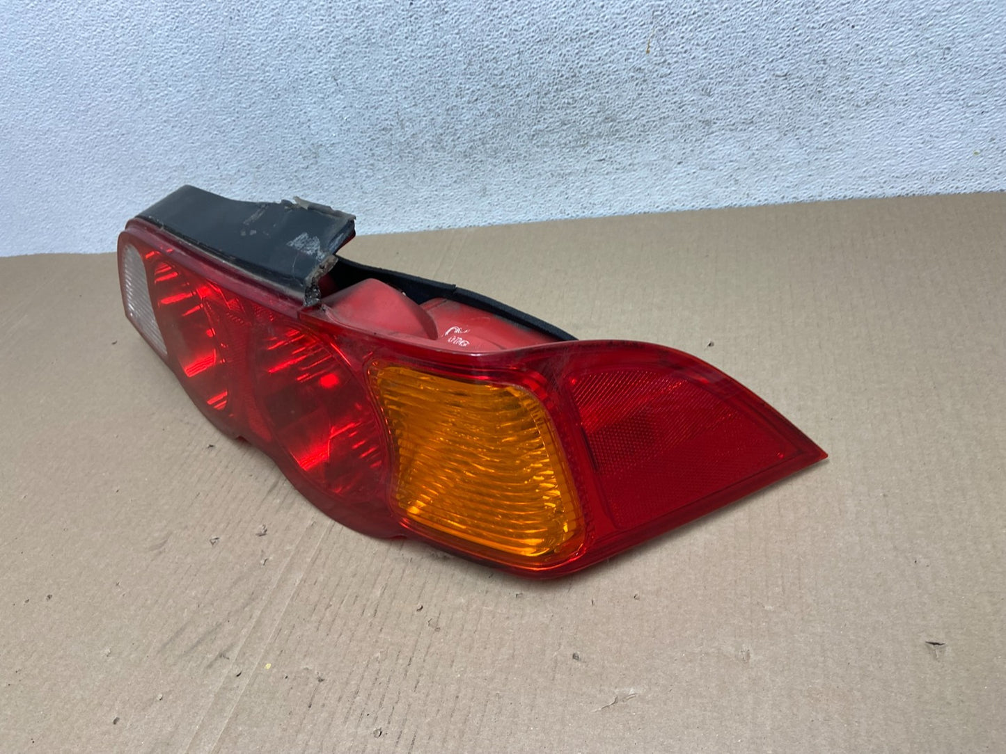 2002 to 2004 Acura Rsx Right Passenger RH Side Tail Light AE9473 DG1