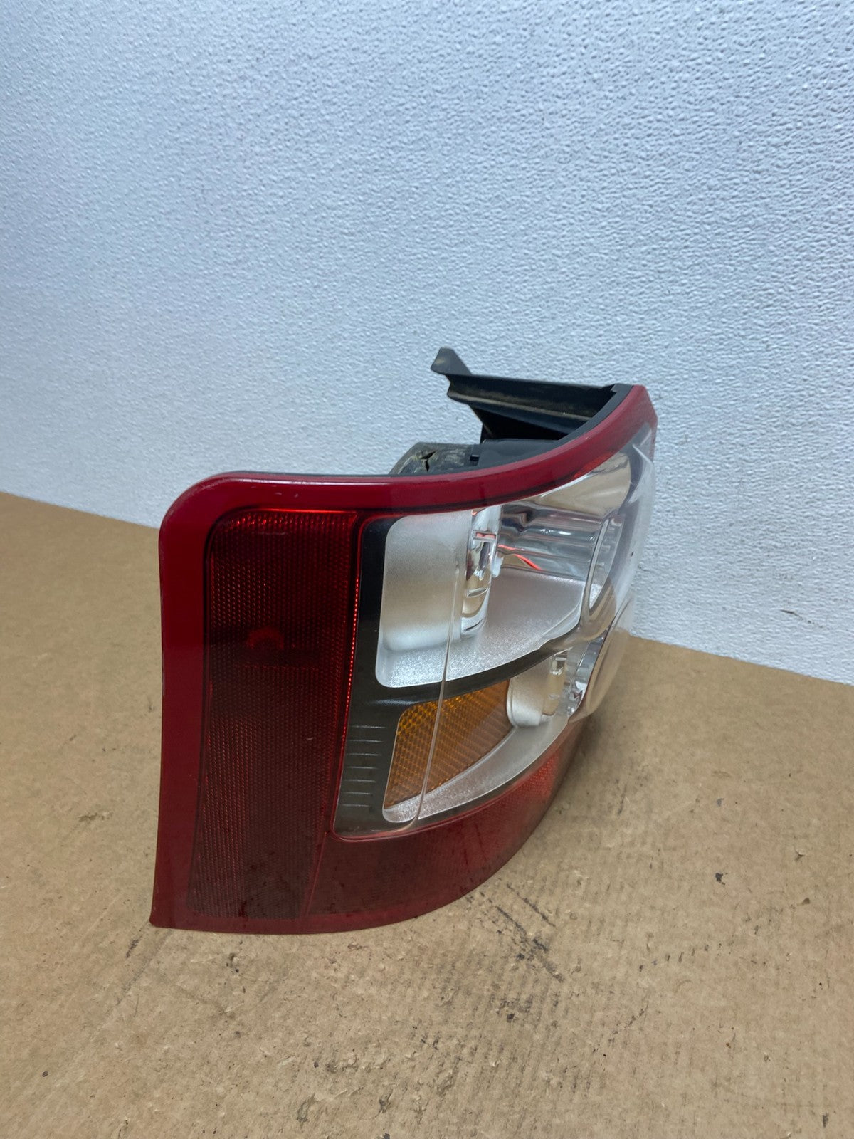 2006 - 2009 Land Rover Range Rover Sport Left Driver LH Tail Light Oem AC3209 DW2
