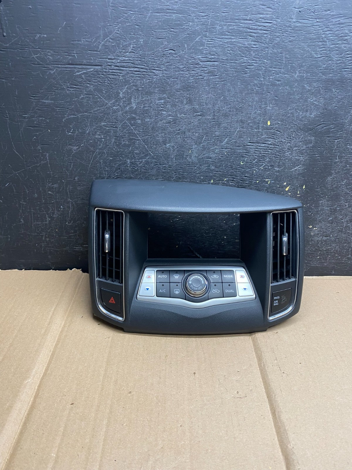 2009-2014 Nissan Maxima Center Console Climate Control Radio Bezel AH5234 DW0