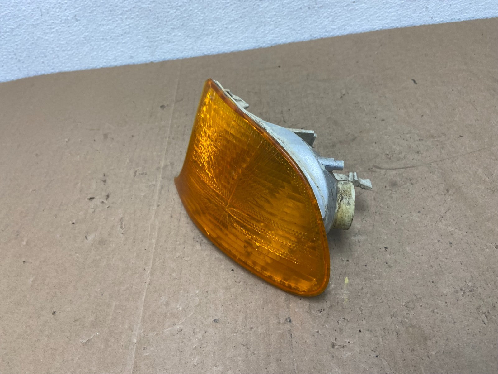 2000 to 2003 BMW 325Ci 330Ci E46 Coupe Left Driver LH Turn Signal AC5803 DW1