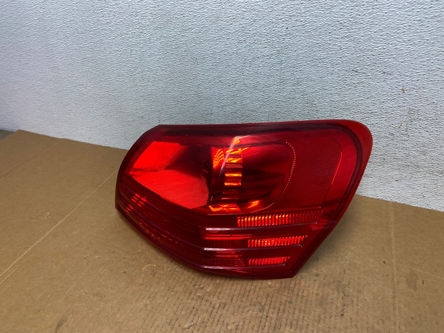 2008 to 2015 Nissan Rogue Right Passenger Rh Side Tail Light AD9309 LK1