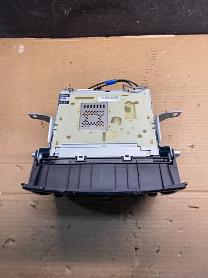 2004 to 2010 Toyota Sienna AM FM CD Mp3 Radio Screen Display AD7615 DG4