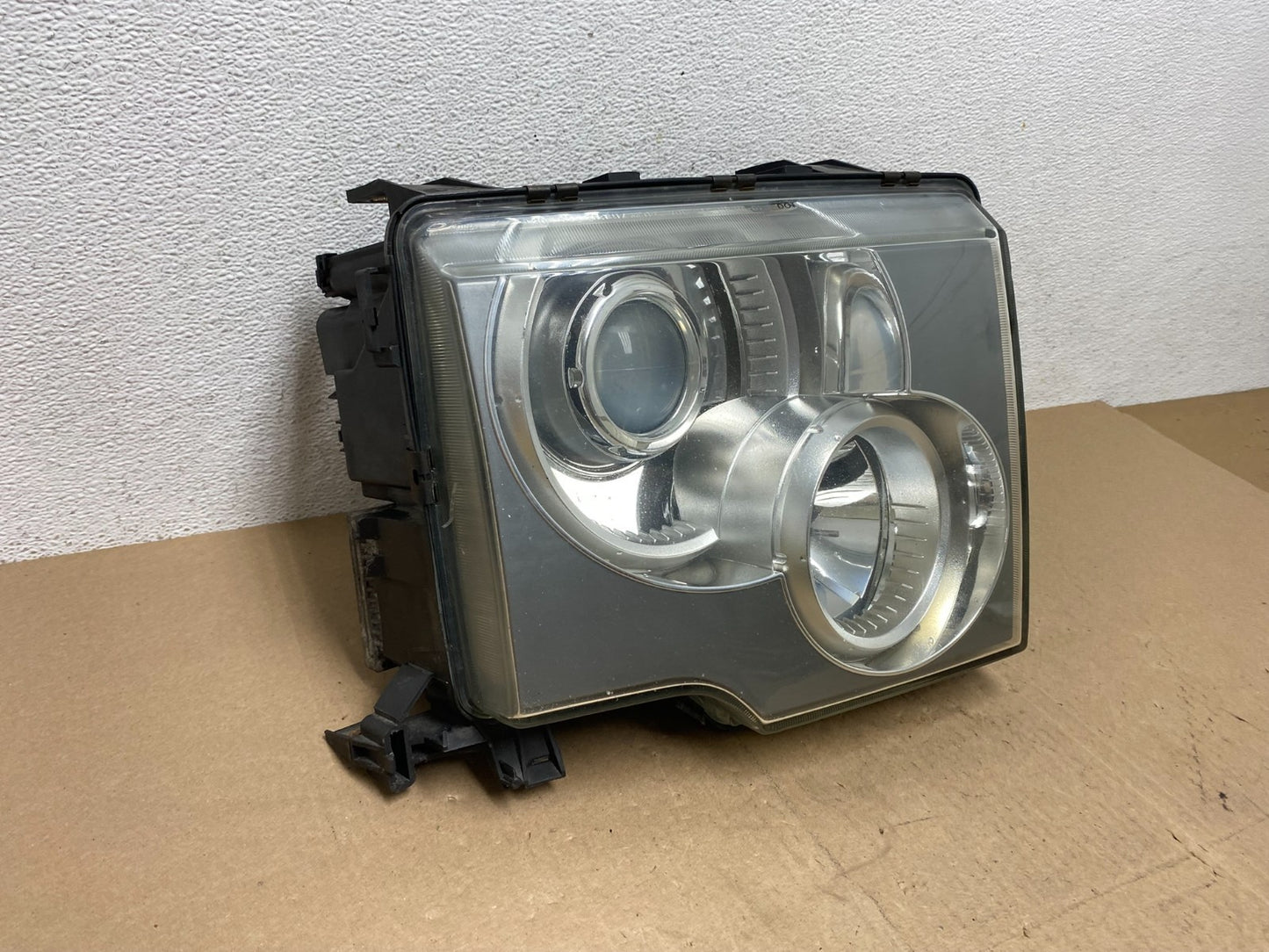 2003 - 2004 Land Rover Range Rover Right Passenger Headlight Xenon HID AE6742 DW2