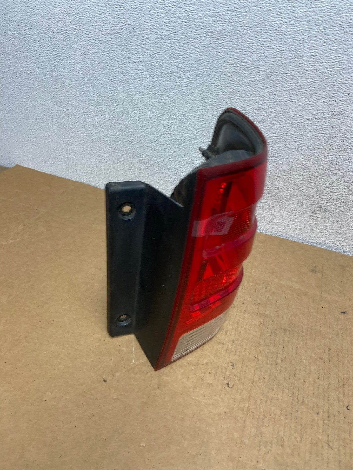 2003 2004 2005 2006 Ford Expedition Right Passenger Rh Tail light AD4500 LK2