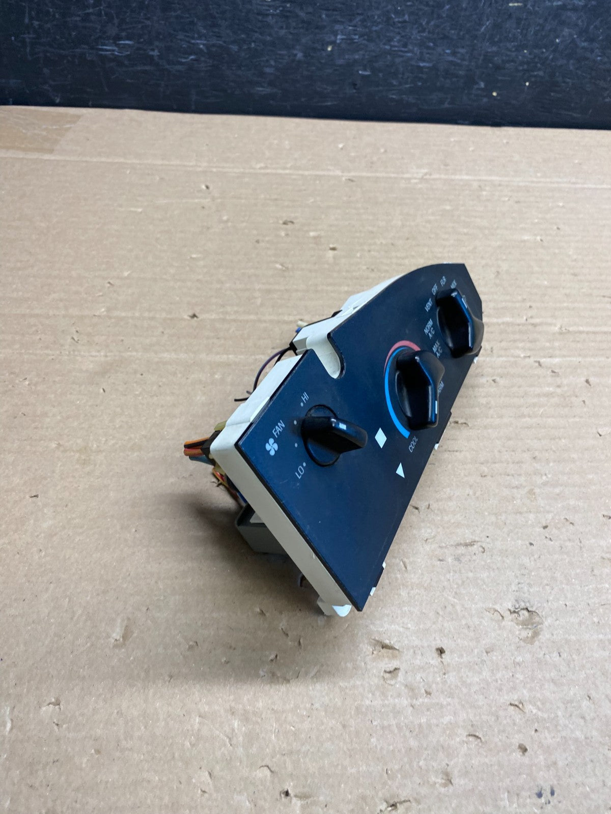 1997-2014 Ford Van Econoline E150 E250 Heater Climate Fan Control AG5201 DG1