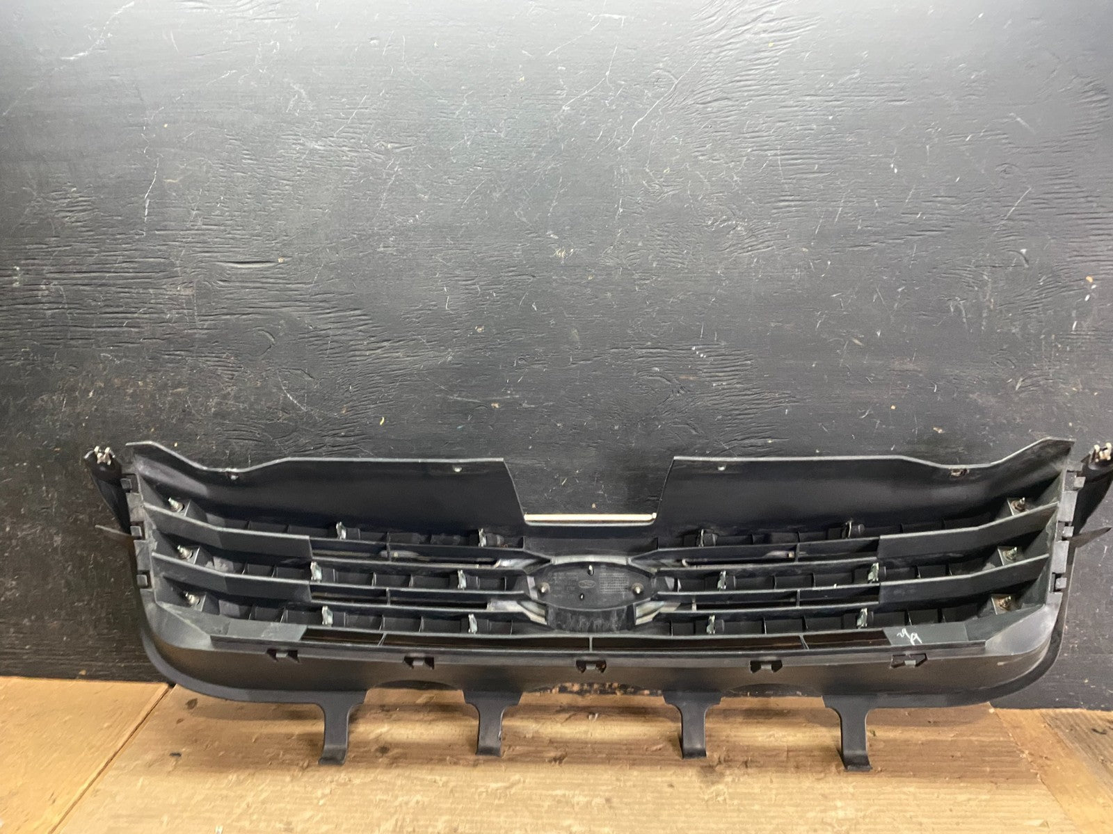2006-2009 Ford Fusion Grill Grille With Emblem Upper Oem S5791 DG3