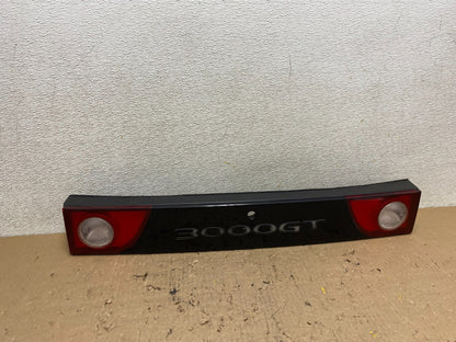 1995 to 1998 Mitsubishi 3000GT Rear Center Trunk Tail Light Panel R9899 DW0