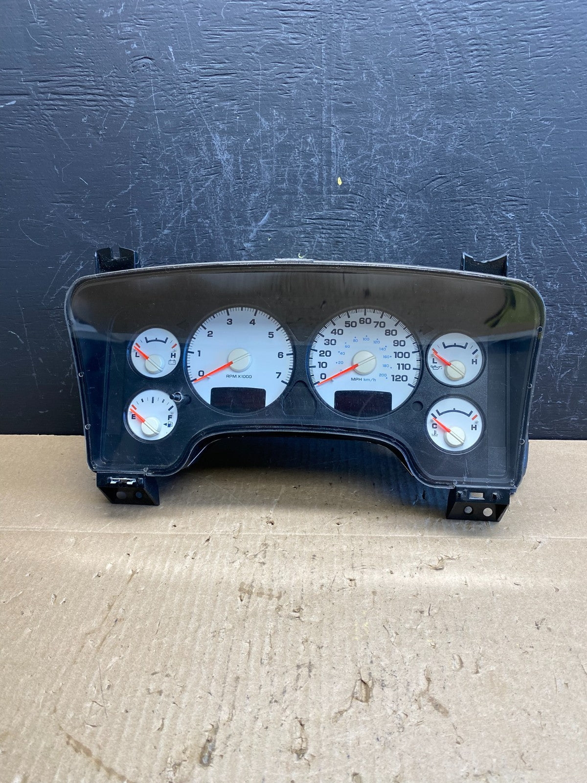 2003 - 2007 Dodge Ram 1500 Instrument Speedometer Gauge Cluster AC9062 DW0