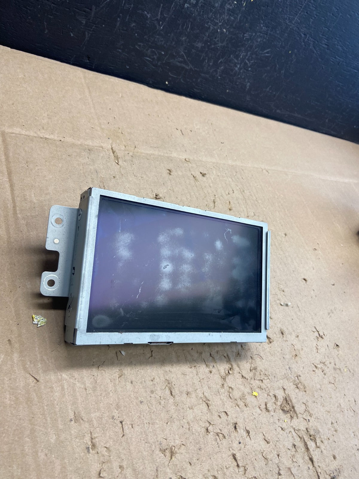 2009 to 2012 Ford Flex Radio Information Display Screen OEM AB9665 DG2