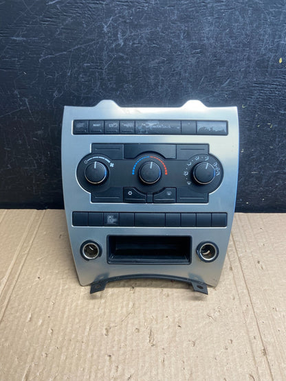 2005 2006 2007 Jeep Commander Grand Cherokee A/C Climate Control Bezel AF6313 DG0