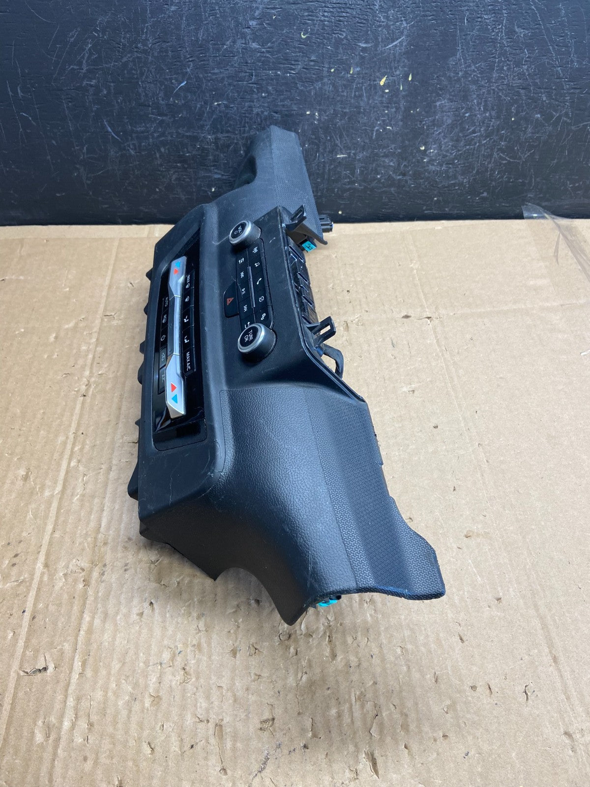 2020 to 2023 Ford Explorer A/C Heater Climate Control Panel AD2273 DG2