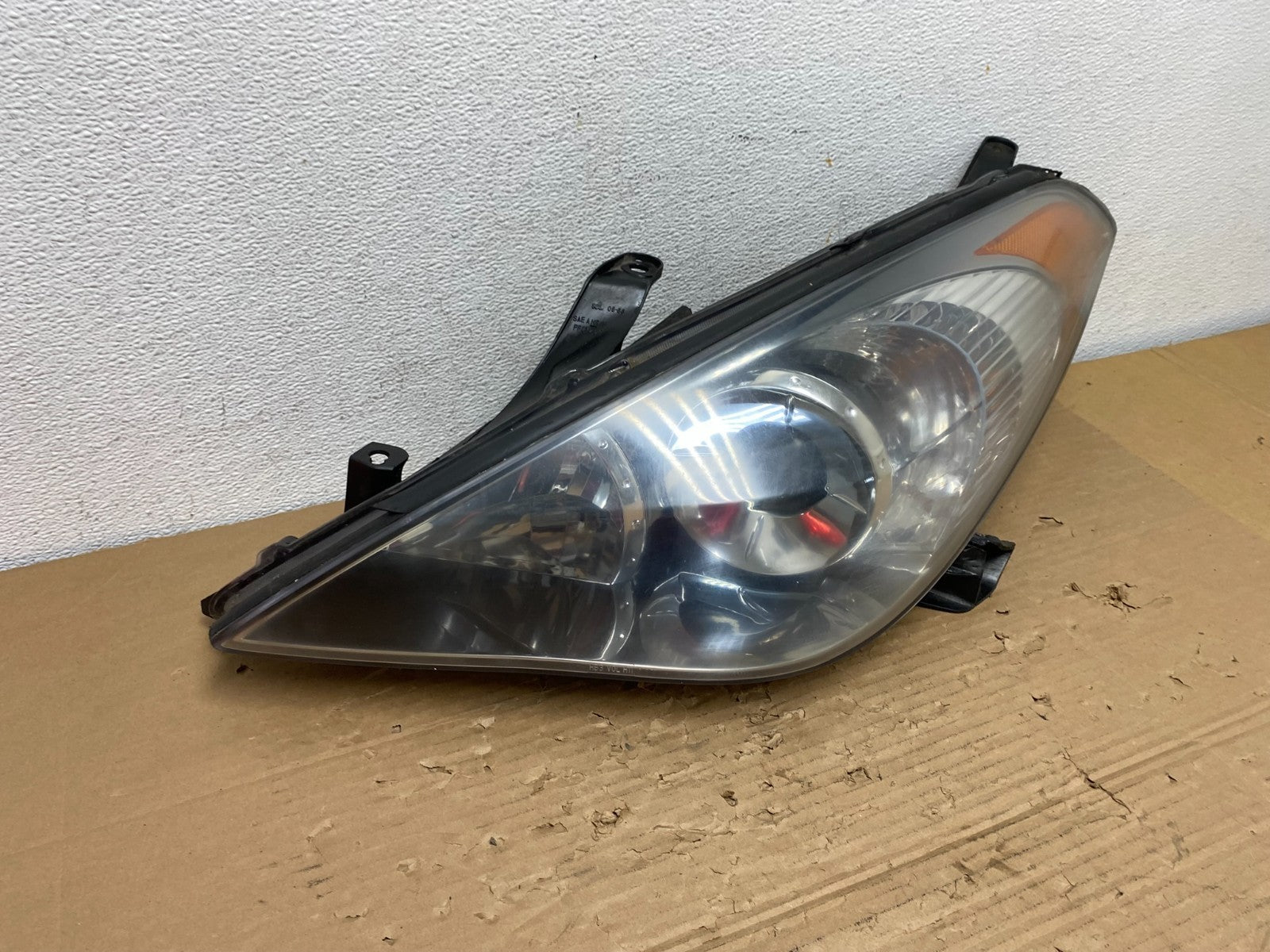 2004 2005 2006 Toyota Solara Halogen Headlight Left Driver Lh Side AD4298 DW2