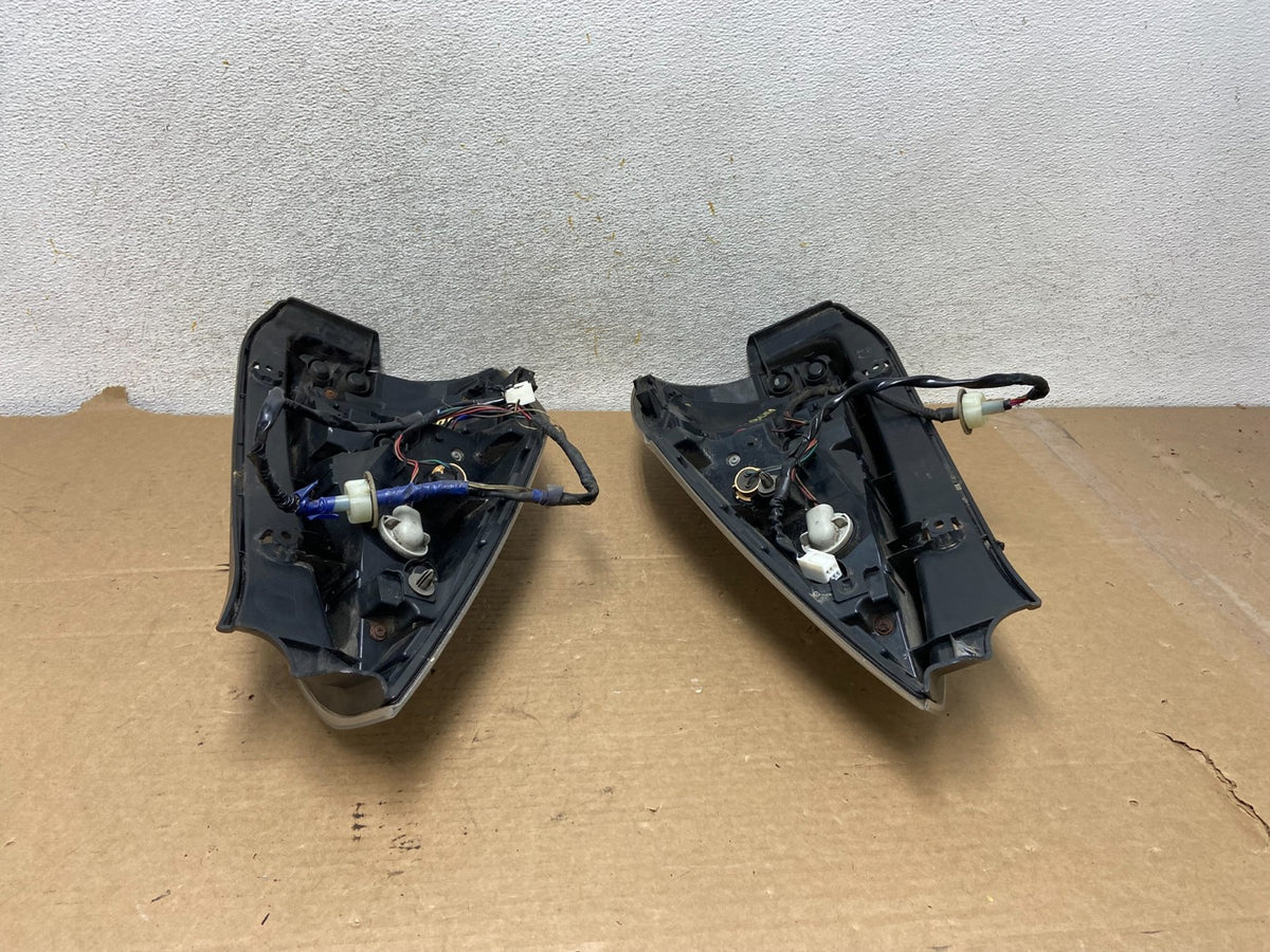 2008 2009 2010 Mazda 5 Left+Right Side Tail Lights AH7896 DW7