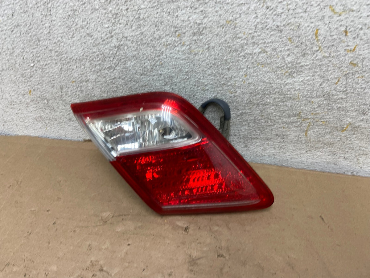 2007 2008 2009 Toyota Camry Left Driver Tail Light Trunk Lid Inner AH9552 LK1