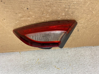 2015 to 2017 Chrysler 200 Sedan Right Passenger  Inner Tail Light Oem N9896 DW0