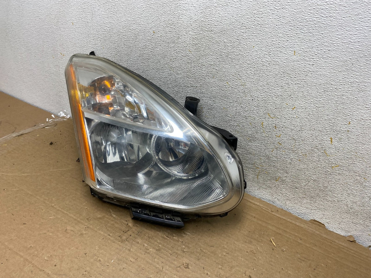 2009-2013 Nissan Rogue Right Passenger Xenon HID Headlight AH9004 DW2