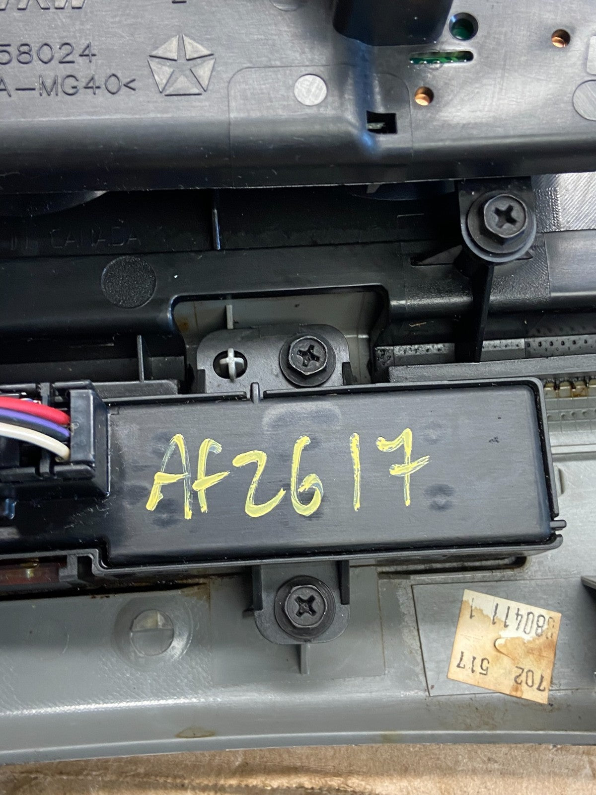 2008 to 2012 Jeep Liberty Dash Climate Temperature Control Radio Bezel AF2617 DG6
