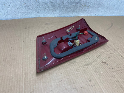 2004 - 2005 Toyota Sienna Left Driver LH Side Inner Tail Light AI7060 LK6